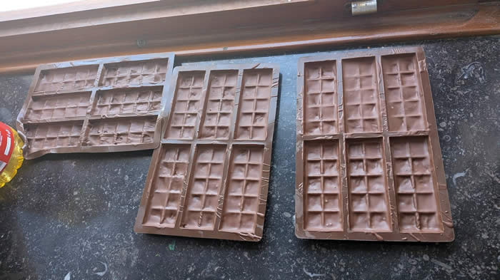 Ist m&ouml;glicherweise ein Bild von Schokoladentafel