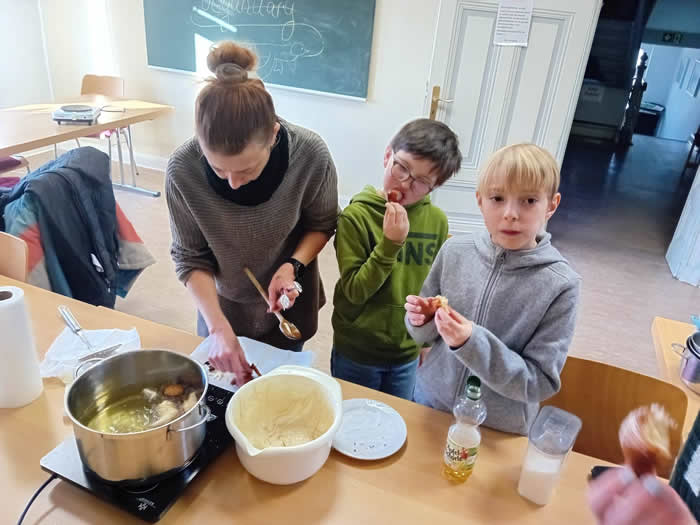 Ist m&ouml;glicherweise ein Bild von Fondue