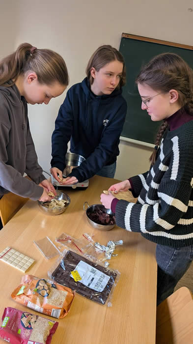 Ist m&ouml;glicherweise ein Bild von Lernen und Lebkuchen